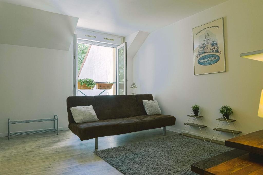 Luka's charming apartment near Disneyland photo 3