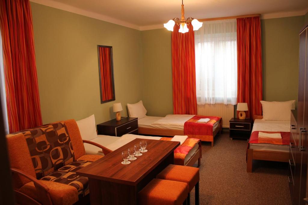 Семейный (Классический семейный номер), Hostel Biały Dom