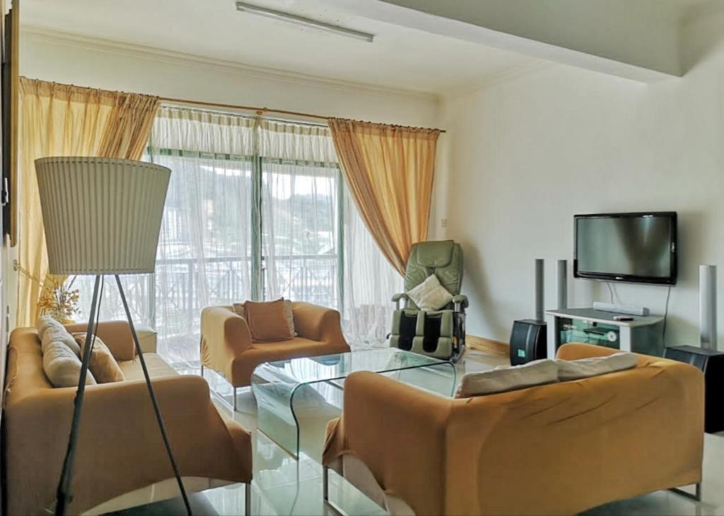 Luxury 3 bedroom Homestay at Kea Farm photo 1