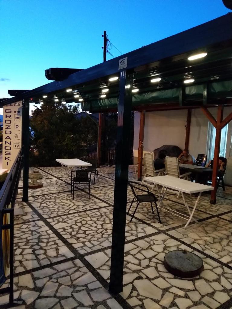 Vila Grozdanoski photo 2