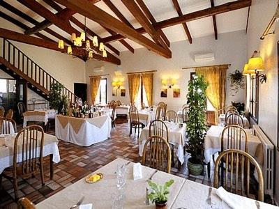 Logis Hôtel Restaurant Les Géraniums photo 4