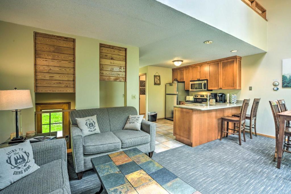 Ski-In and Ski-Out Retreat with Resort Amenities! photo 4