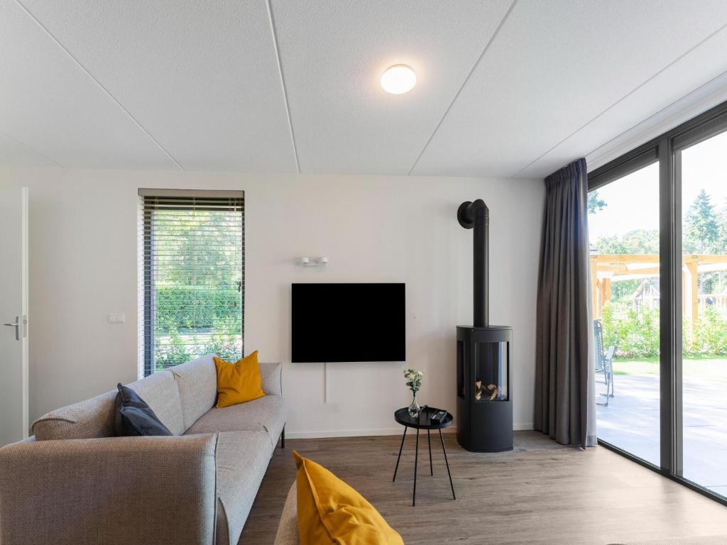 Modern holiday home in Lochem with private garden photo 1