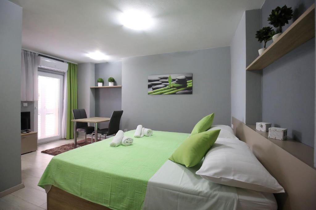 Apartments and rooms with WiFi Zadar - 14528 photo 4