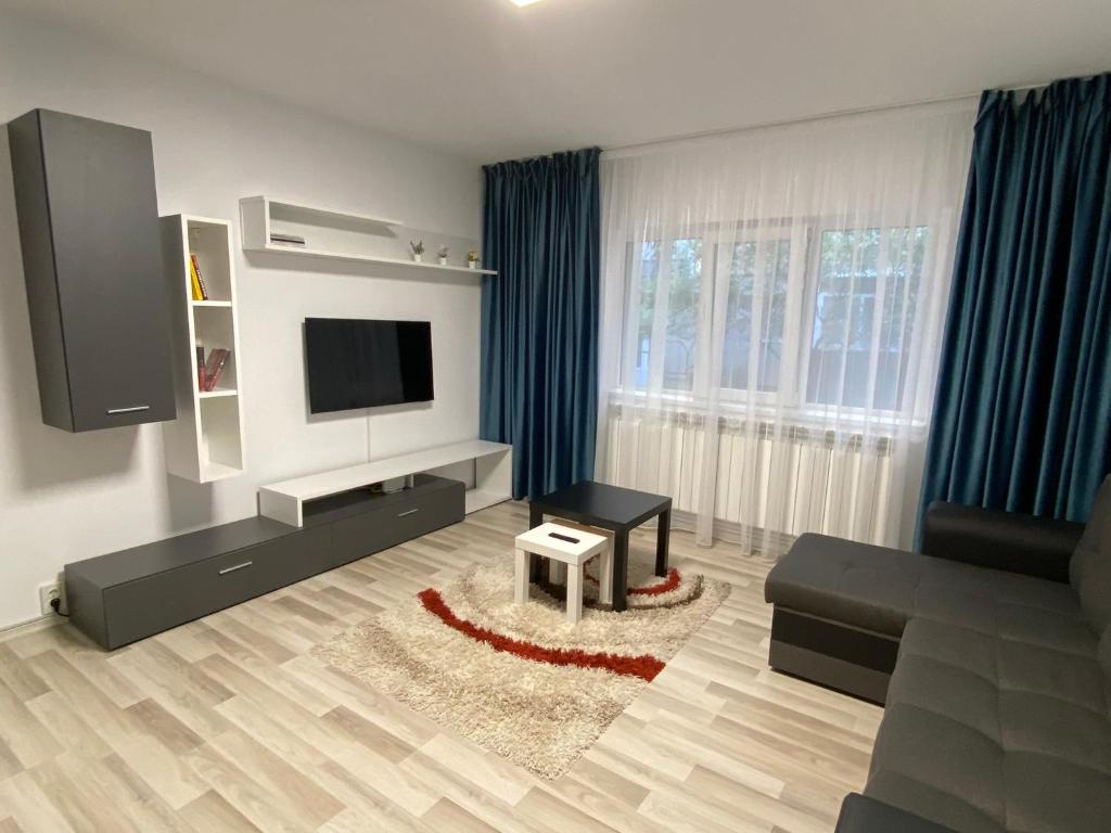Grove Apartment photo 4