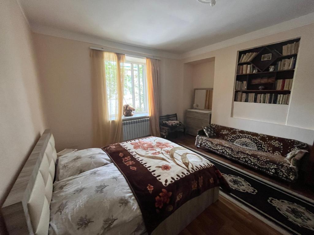 Inexpensive house photo 4