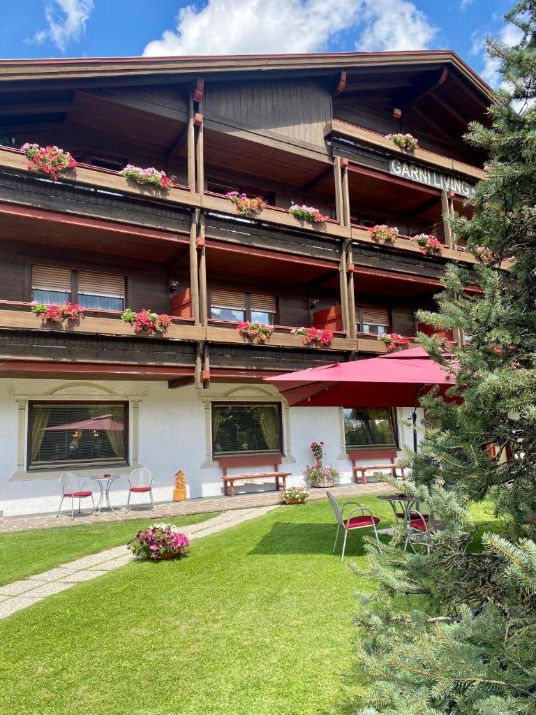 Hotel Garni LIVING photo 1