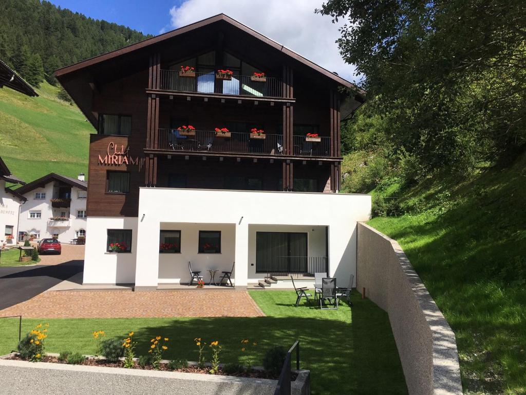 Chalet Miriam photo 2