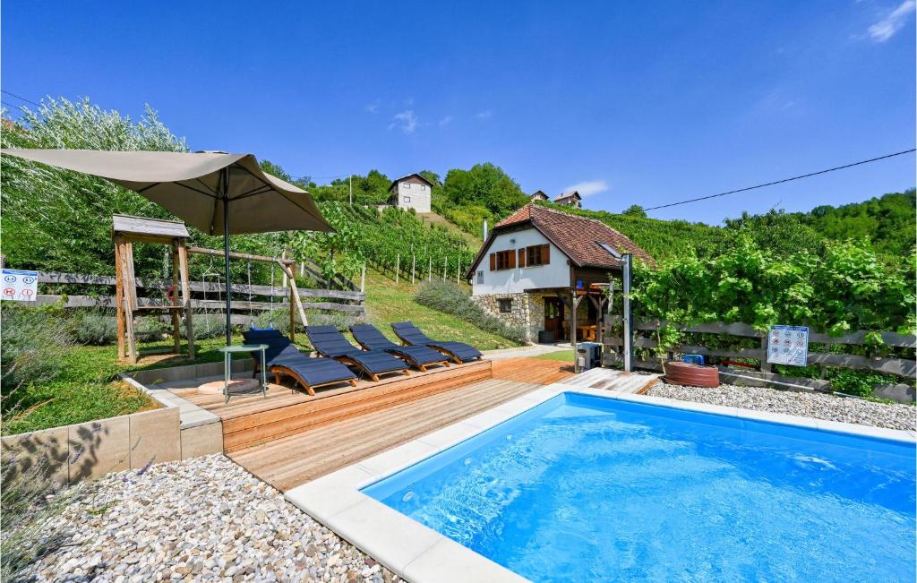 Stunning Home In Vrhi Vinagorski With 2 Bedrooms, Wifi And Outdoor Swimming Pool photo 1