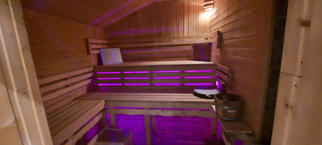 Bungalow mit Sauna in einer ruhige Wald Lage. photo 1
