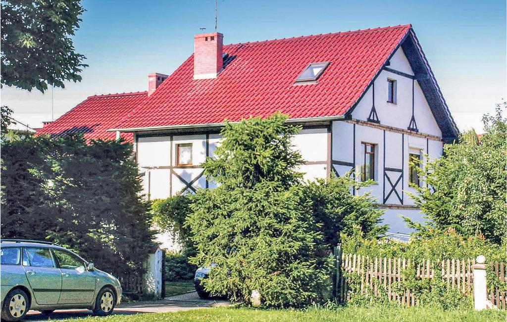 Beautiful Home In Darlowo With 3 Bedrooms