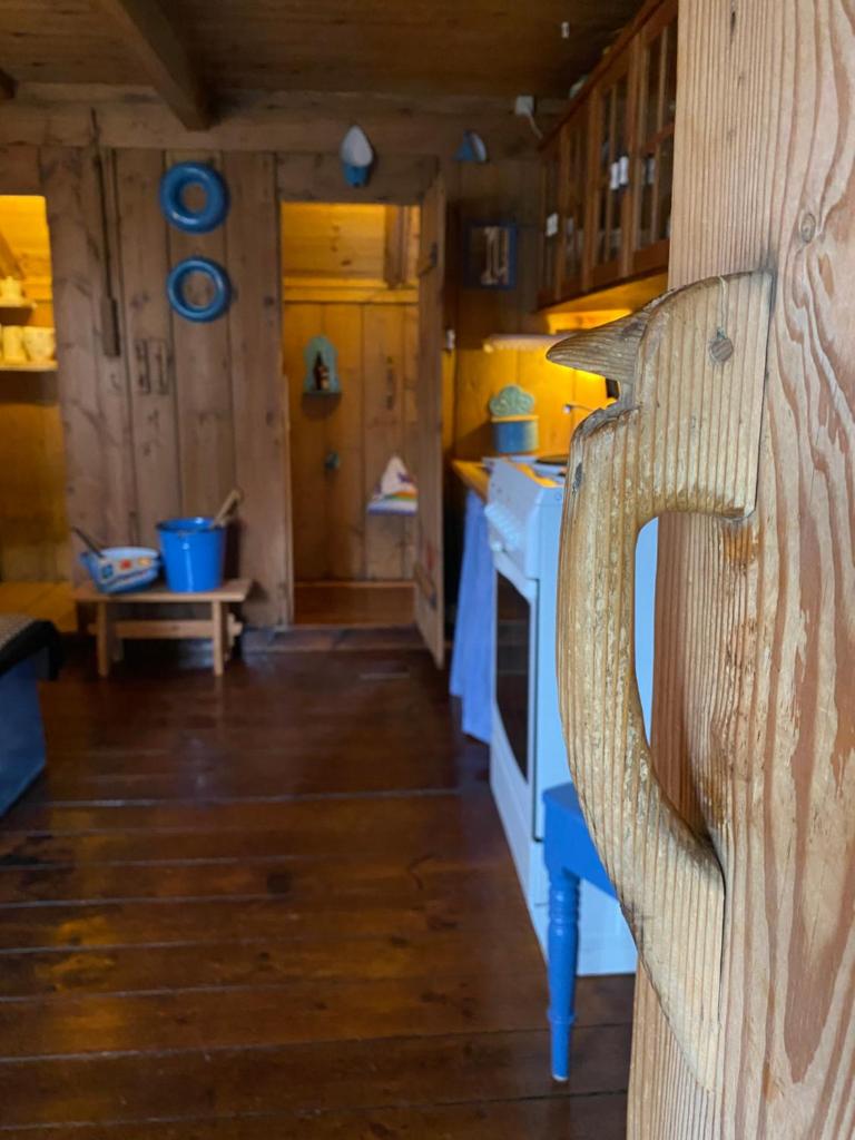 Charming and Authentic Heritage Retreat in Kvívík - right next to the river photo 4