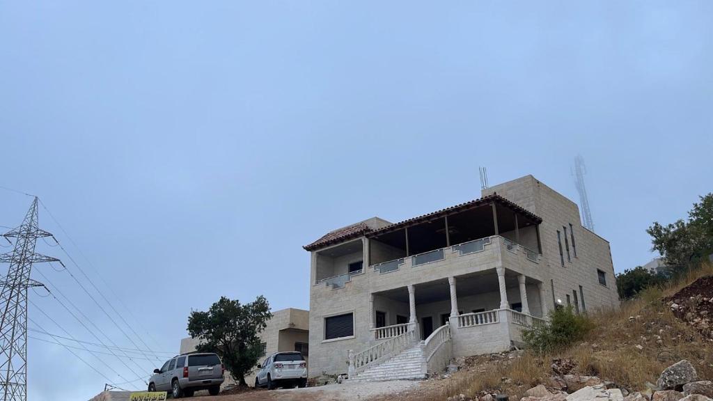 Furnished house بيت مفروش ابو فارس photo 2