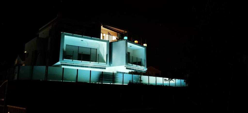 Villa Aliara Jacuzzi Apartment photo 3