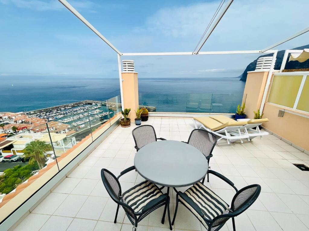 Luxury Apt. with Stunning Sea View photo 1