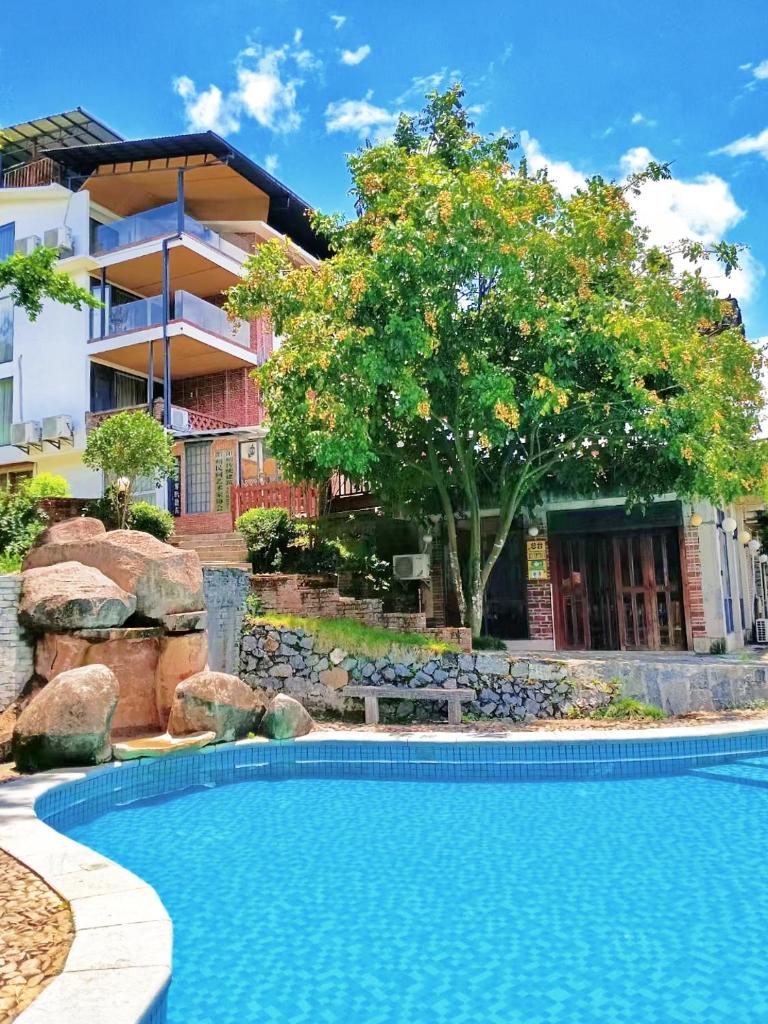 Riverside Retreat Hotel photo 1