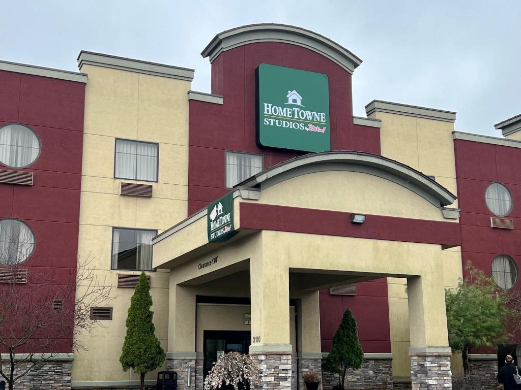 HomeTowne Studios & Suites Washington photo 1