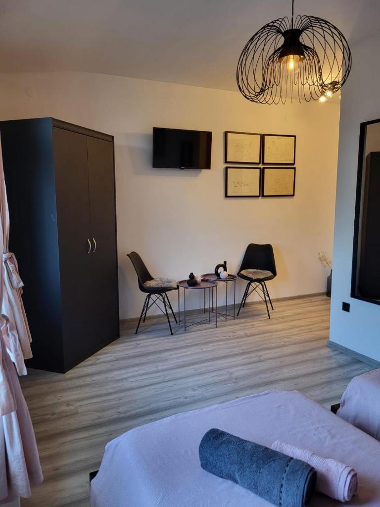Sobe Pilajevo 2, 183 Ulica Stjepana Radića, Gola photo 4