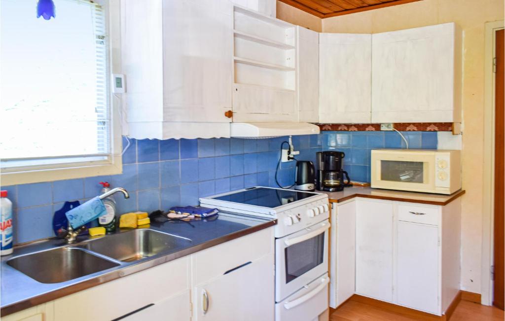 Stunning Home In Tving With 2 Bedrooms photo 3