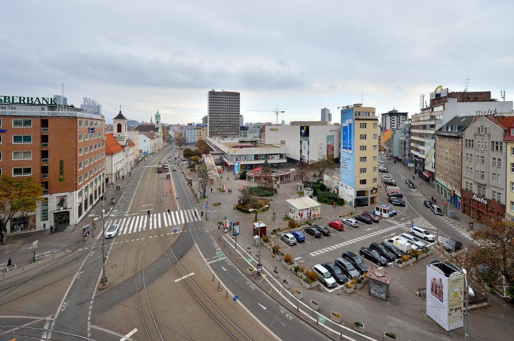 Апартаменты (Апартаменты с 2 спальнями - Namestie SNP 21), Ambiente Serviced Apartments - Namestie SNP