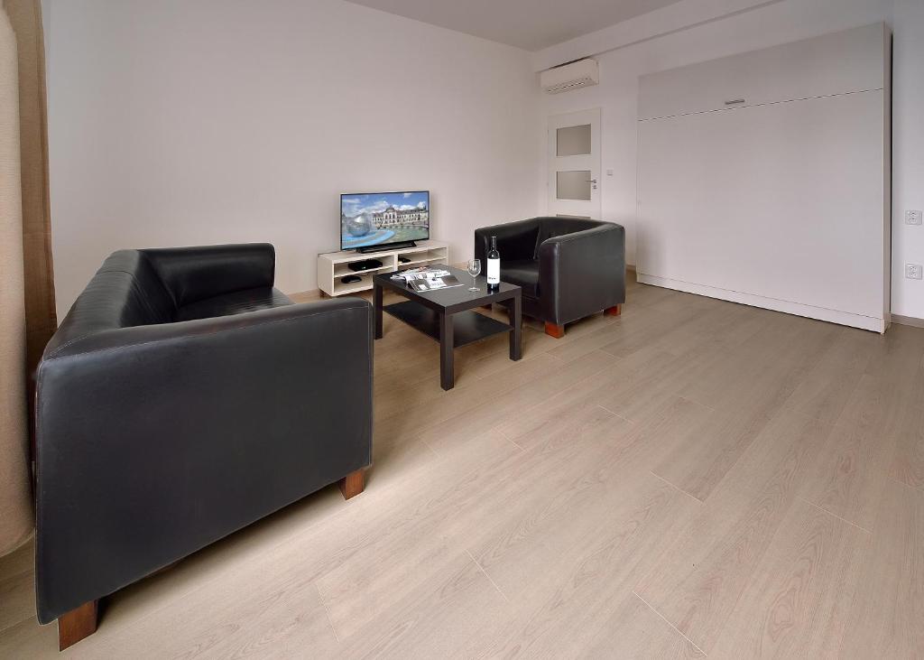 Апартаменты (Апартаменты с 2 спальнями - Namestie SNP 21), Ambiente Serviced Apartments - Namestie SNP