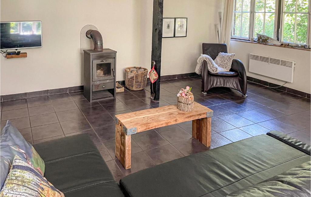 Amazing Home In Boekelo With Wifi And 1 Bedrooms photo 2