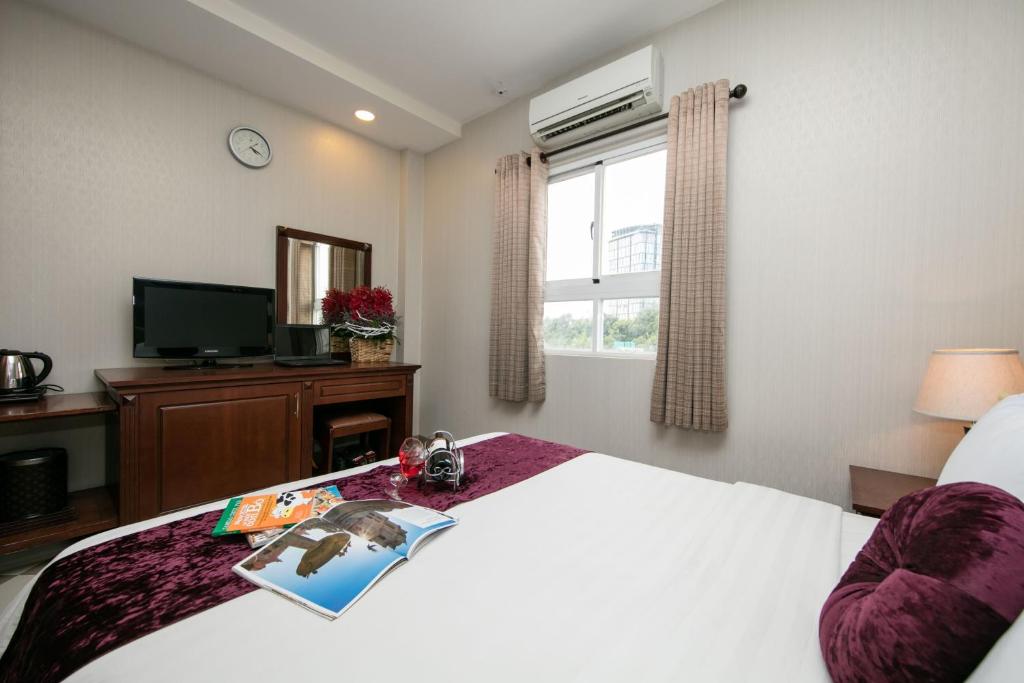 Quy Hung Hotel