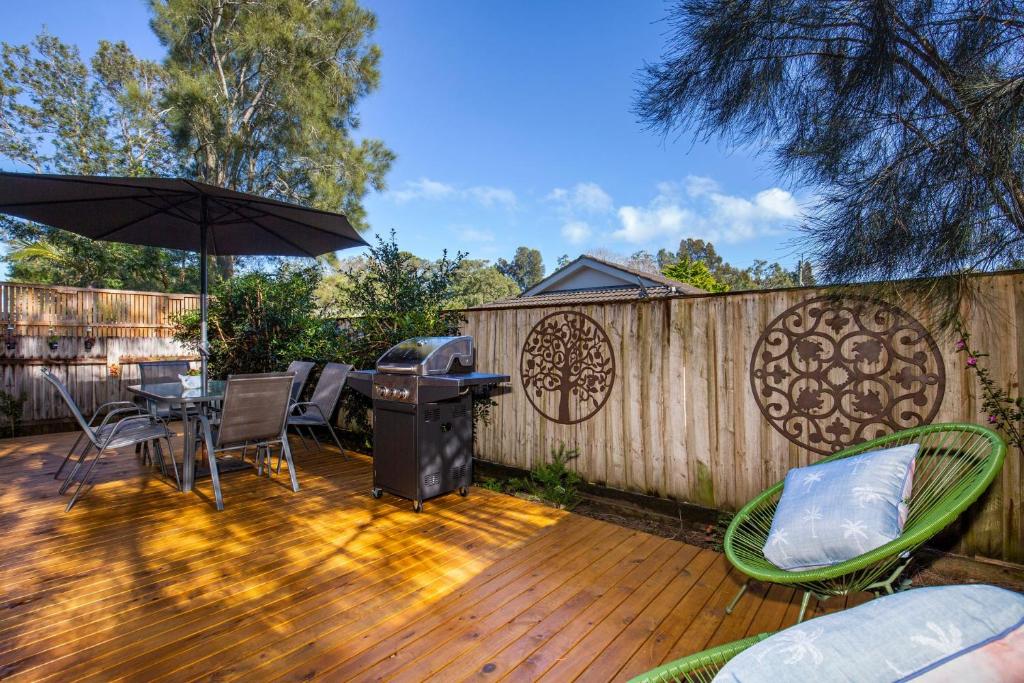Bonnies Bliss 10 Mins Walk to Beach photo 1