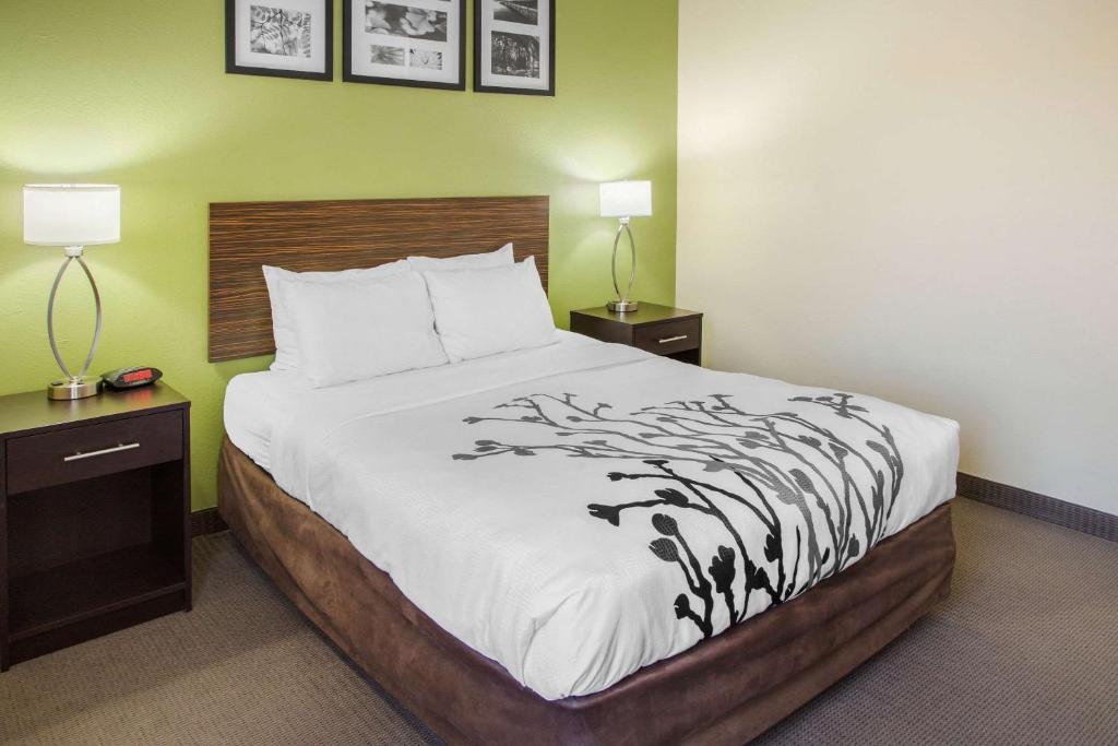 Sleep Inn & Suites Bakersfield North photo 2
