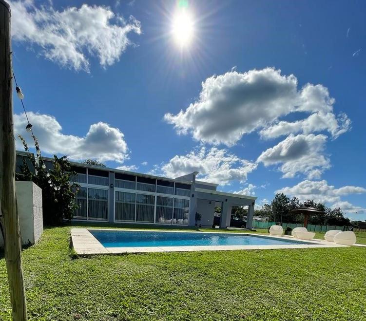 Bitcoin s House Quinta Familiar 1000 m2 Piscina photo 3
