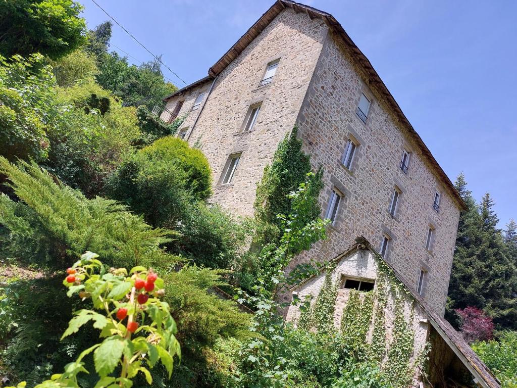Studio Apartment at Moulin SAGE - Tap to explore photos