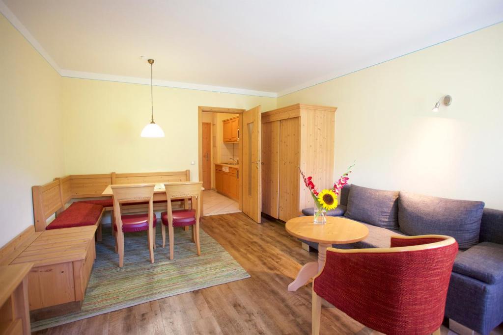 Hotel Salzburger Hof photo 4