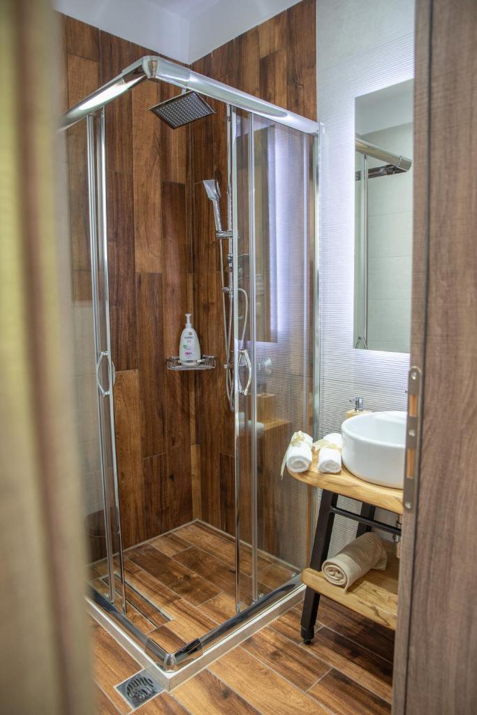 Aelia Mount Suites photo 2