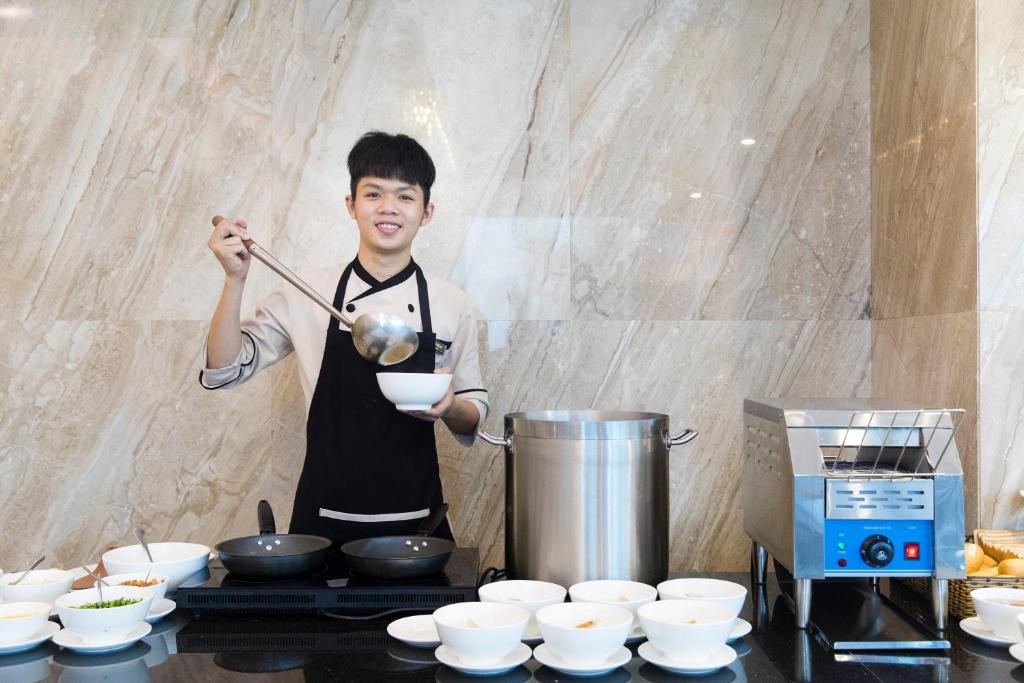 Diamond Luxury Hotel