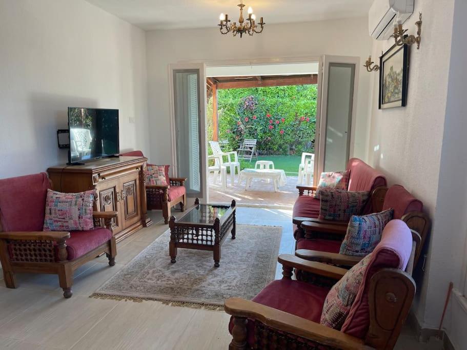 Cheerful fully furnished 3 bedroom villa in North Coast photo 4