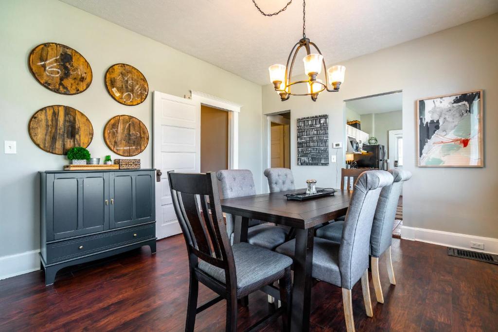 The River Jewel Southern Downtown Living photo 1