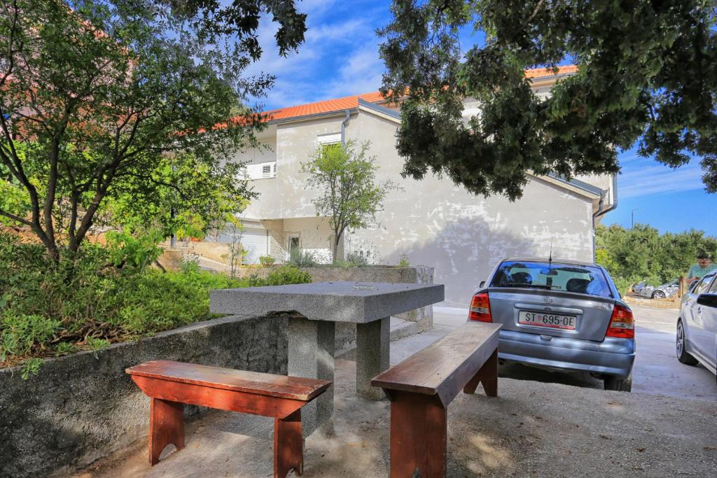 Apartments with a parking space Stanici, Omis - 1027 photo 2