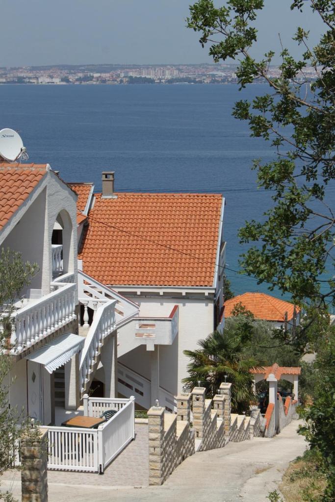Apartments by the sea Kali, Ugljan - 834 photo 1