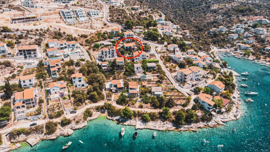 Apartments by the sea Sevid, Trogir - 18745 photo 1