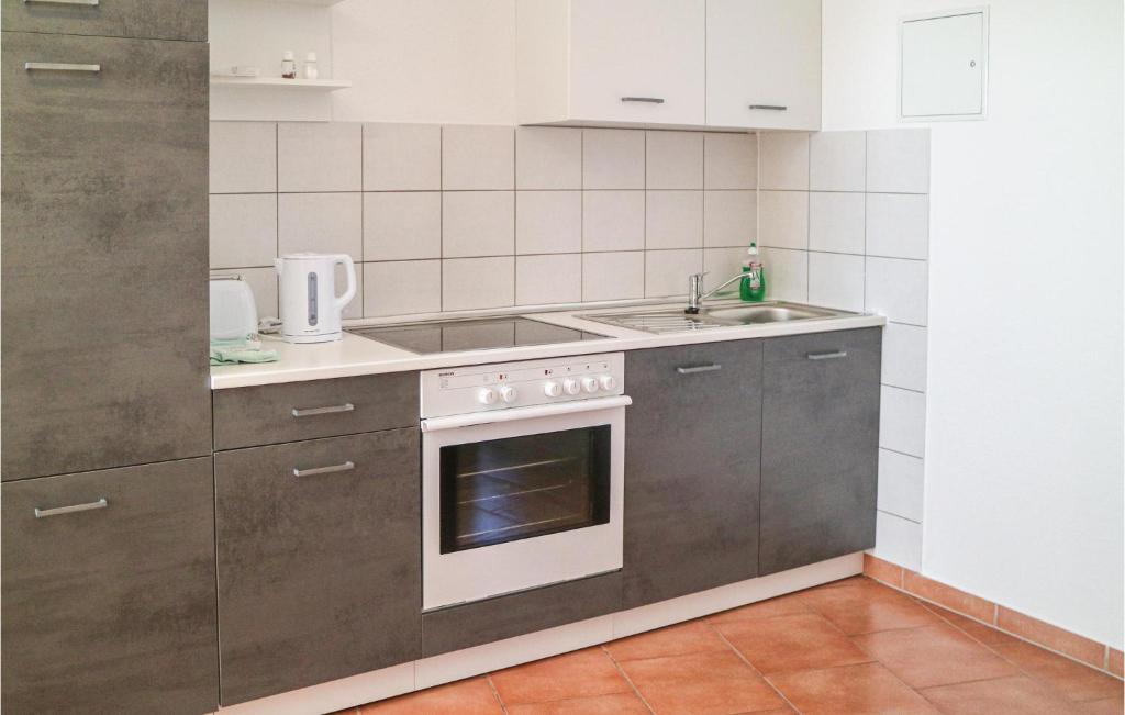 Stunning Apartment In Krakow Am See With 2 Bedrooms photo 2