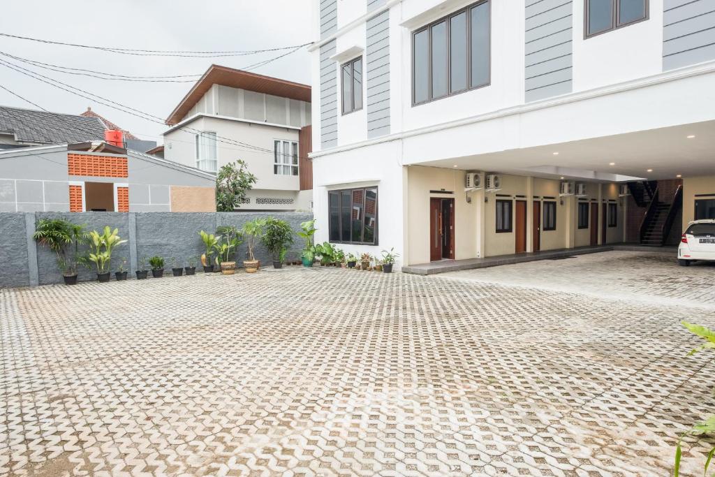 Singgahsini Tugu 27 Pondok Gede Kota Bekasi photo 1