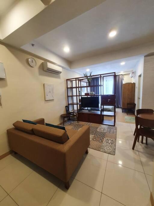 Seaview Condo@Timurbay Studio unit plus one room photo 1