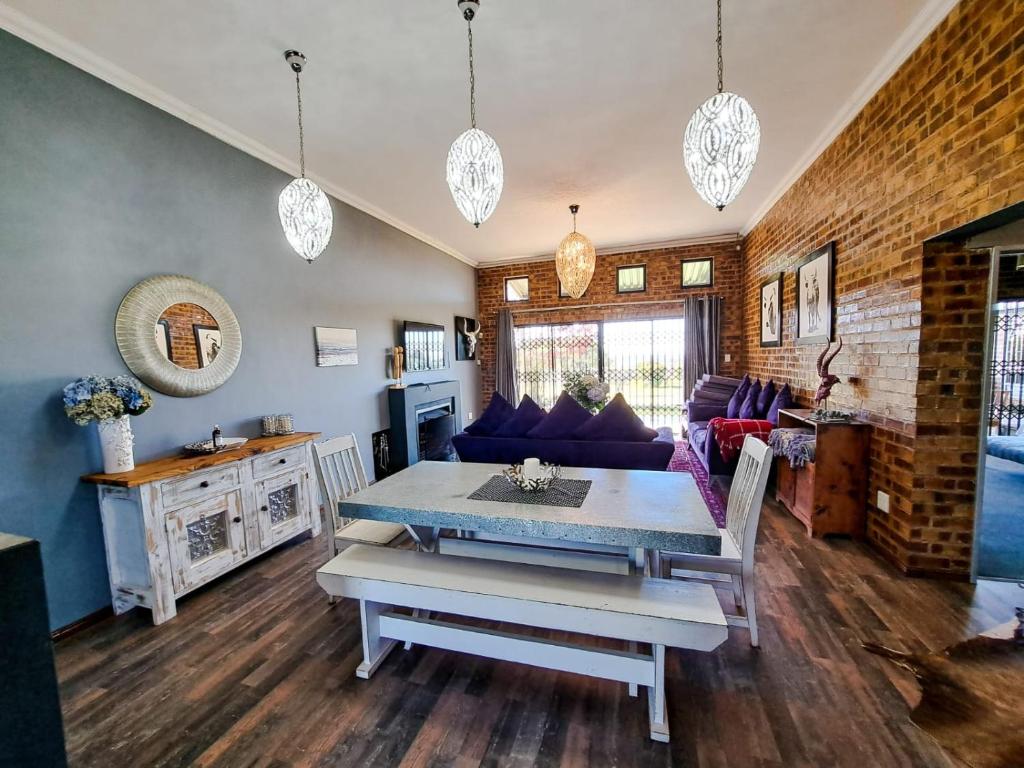 Dullstroom Manor Game & Trout Lodge photo 1