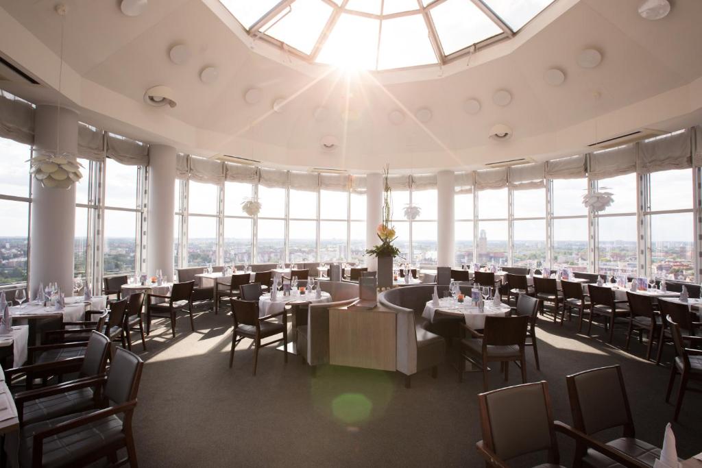Select Hotel Berlin Spiegelturm photo 4