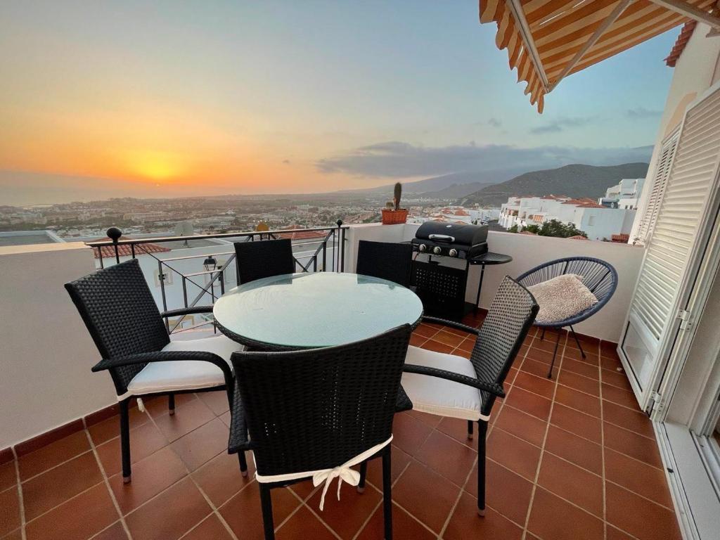 BuenaVista Bellarosa Sunset Ocean View in Costa Adeje photo 1
