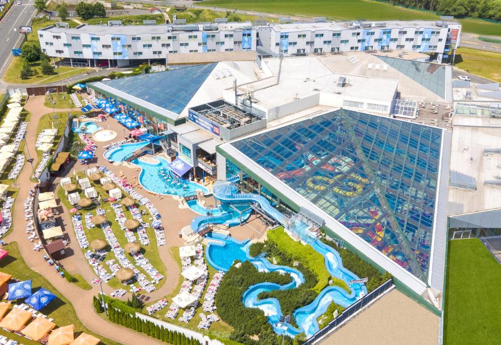 Aquapalace Hotel Prague photo 2