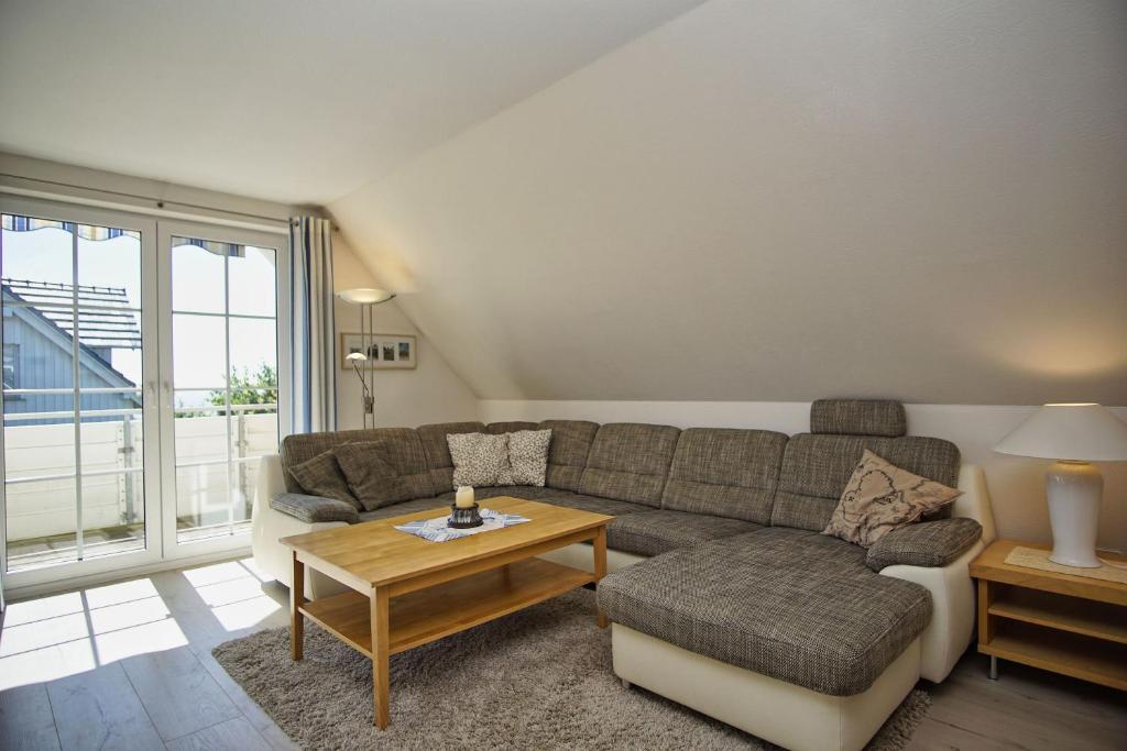 nah am Meer, Meerblick, gratis Nutzung vom AHOI Erlebnisbad und Sauna in Sellin - Haus Inselblick FeWo 03 photo 3