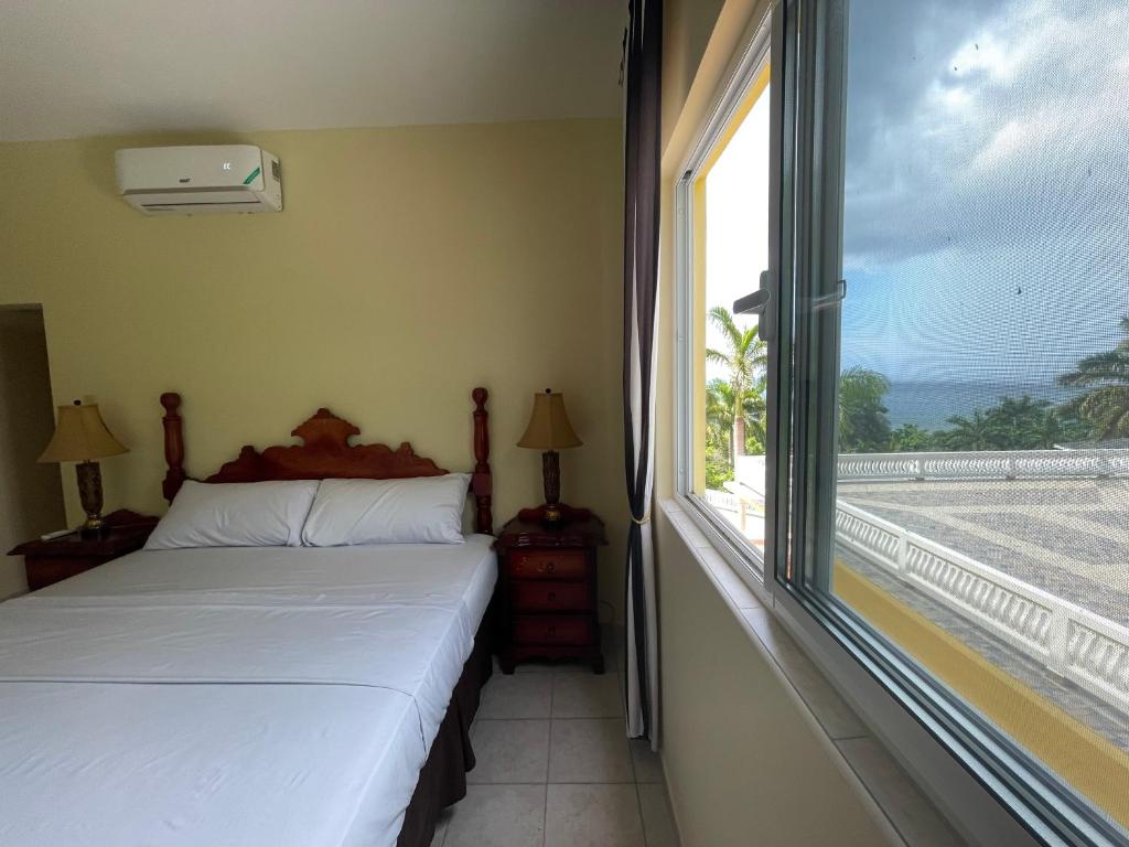 Spring Garden Mobay Resort Luxurious Apartments photo 4
