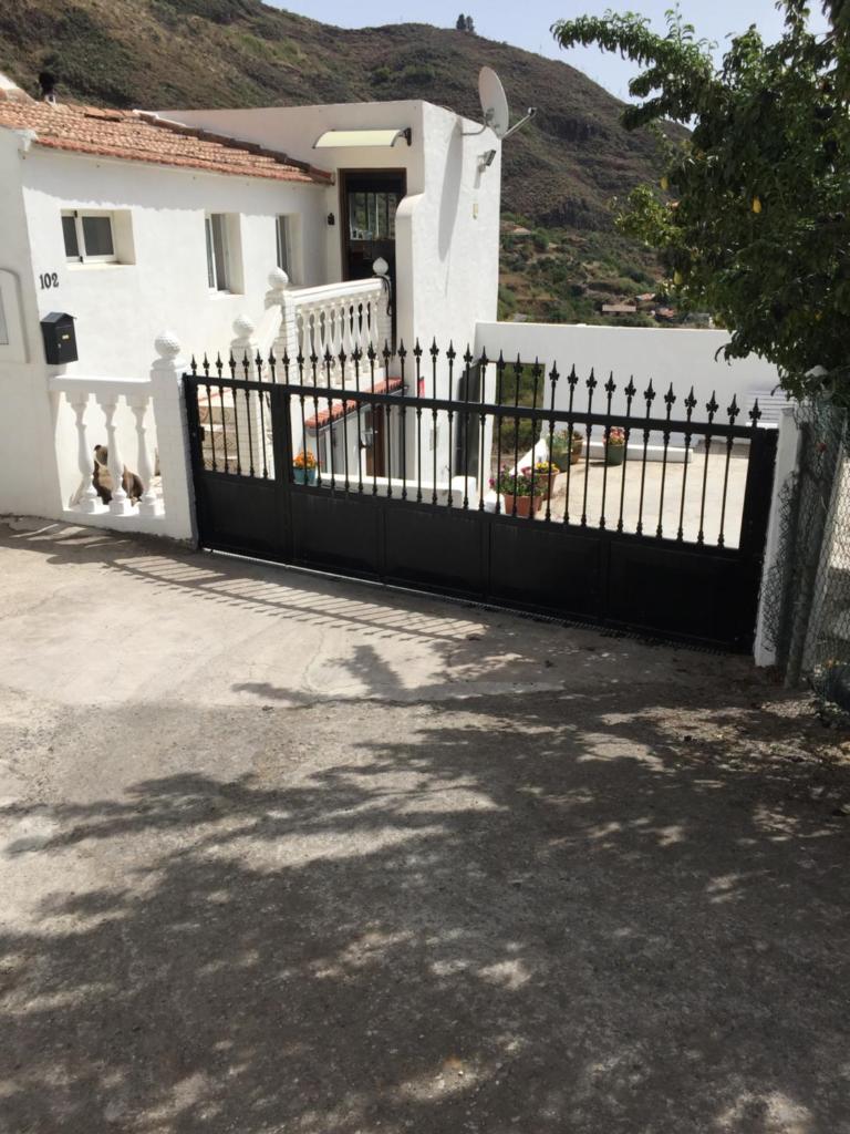 Casa Azul Mountain Retreat photo 3