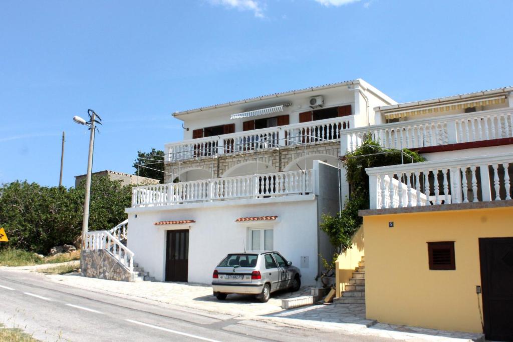Apartment Metajna 4150b photo 2